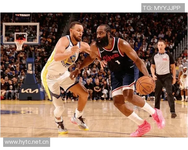 金州勇士对决夕阳红快船哈登提前进入季后赛状态展现强大实力