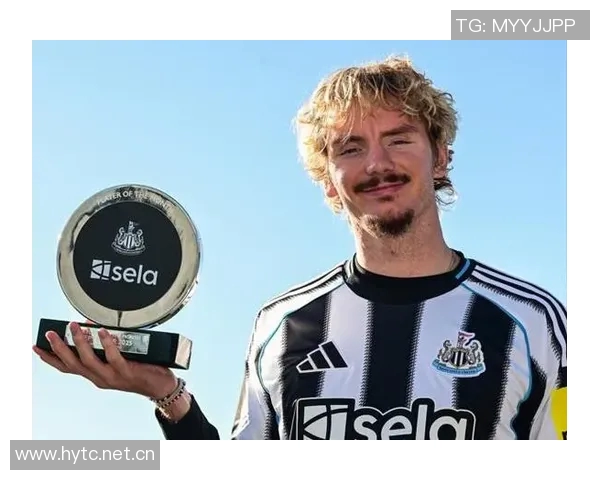 卡拉格怒批鲁梅尼格对沃尔特马德的不尊重行为令人震惊支持强烈反击