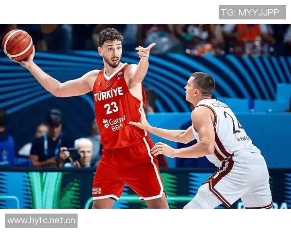 约基奇对阵申京展现统治力豪取34分10篮板9助攻全面压制小火龙