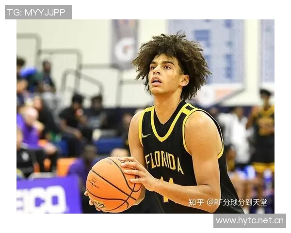 NCAA季前赛明年状元热门达林彼得森上半场狂砍24分全场贡献26分表现抢眼 NCAA季前赛明年状元热门达林彼得森上半场狂砍24分全场贡献26分表现抢眼