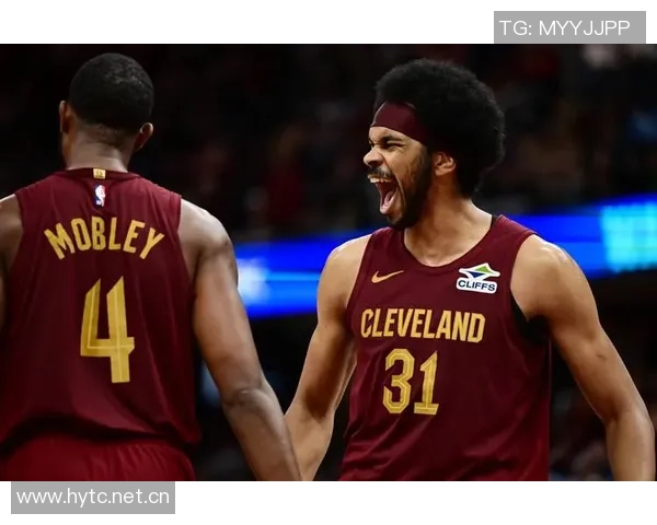 双塔联手展现统治力小莫布里与阿伦合砍32分21篮板8助攻助球队取胜