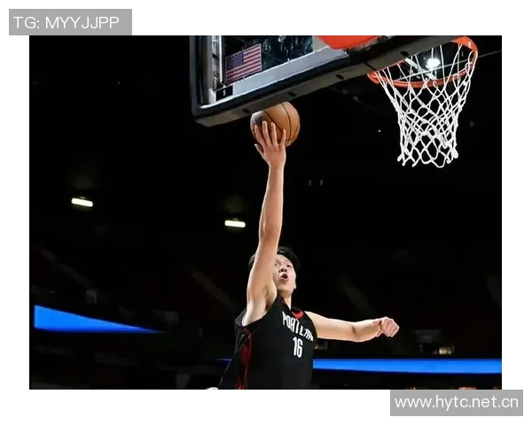 杨瀚森工作室回顾：凌晨1点入睡4点赶机场的忙碌生活