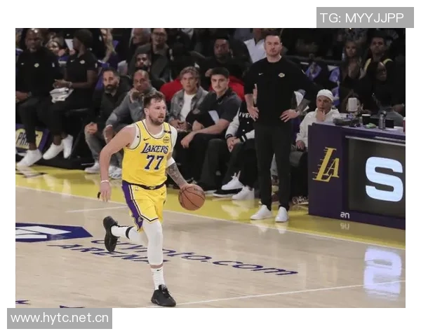 吉莱斯皮称湖人实力强大东契奇缺阵也能依靠其他球员表现