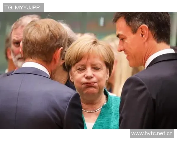 今日趣图：斯洛特巧妙安排小队出战主力难敌的幽默瞬间