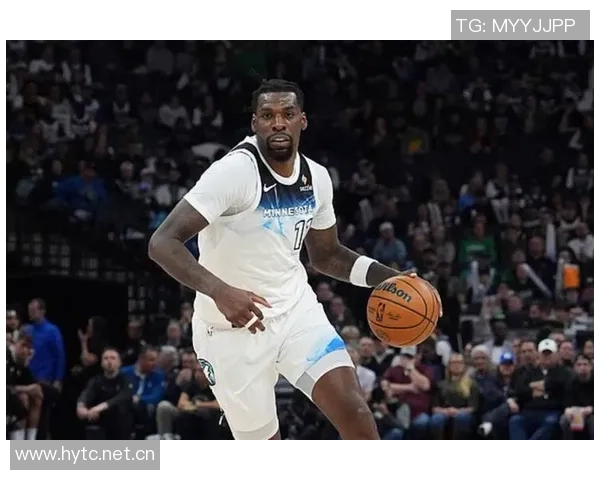 爱德华兹虽砍下30分5板却难救球队无力回天罚球表现出色8中7